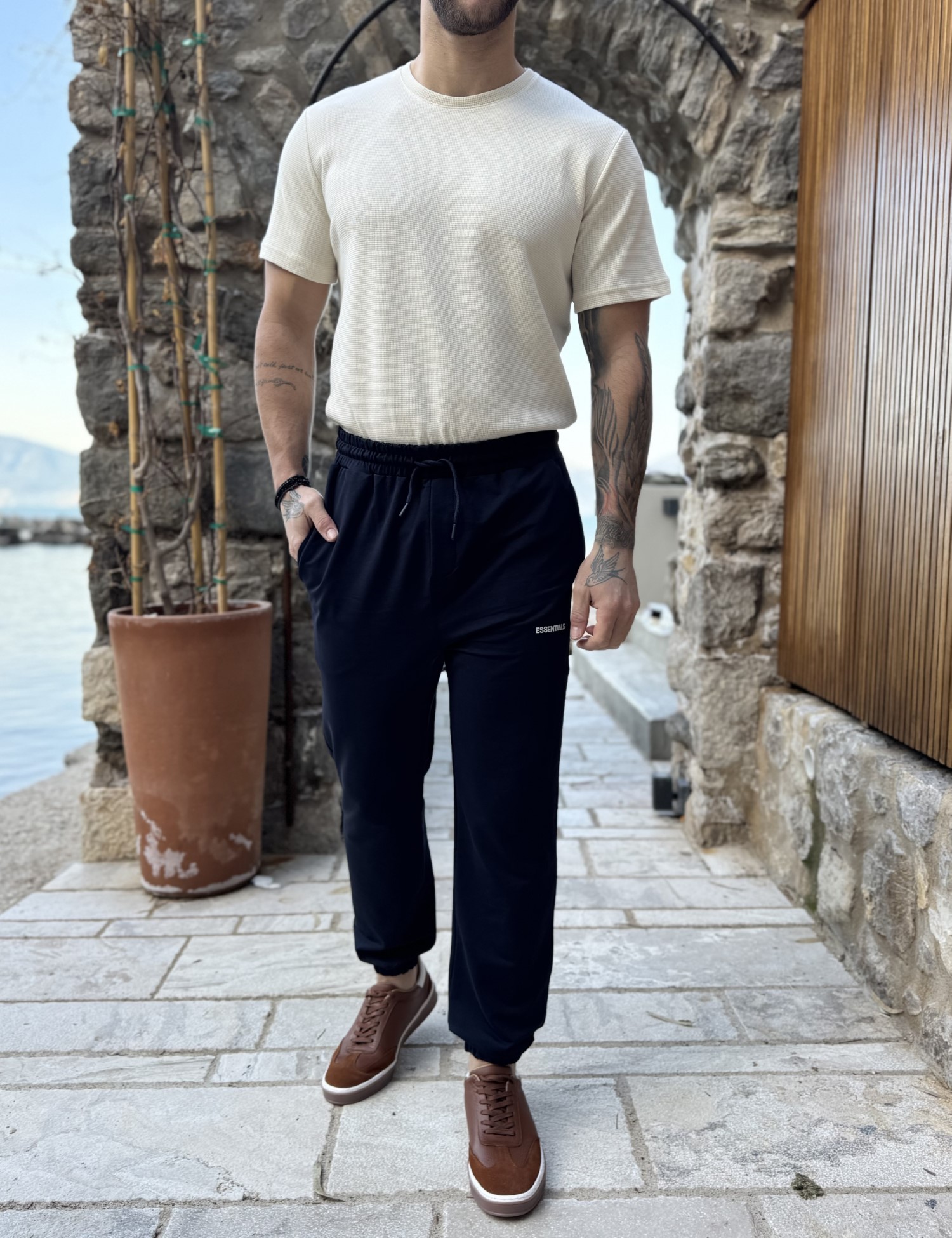 Ανδρική μπλε navy φόρμα με λάστιχο και λογότυπο στο πλάι ES302Ν φωτογραφία